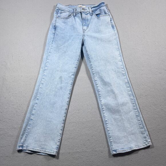 Levi's Jeans‎ Women 28 High Waisted Crop Flare Light Wash Stretch Denim - Picture 1 of 12